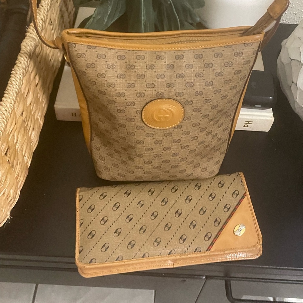 Authentic Mini vintage Gucci Tan and Brown Monogram Shoulder Bag and wallet free